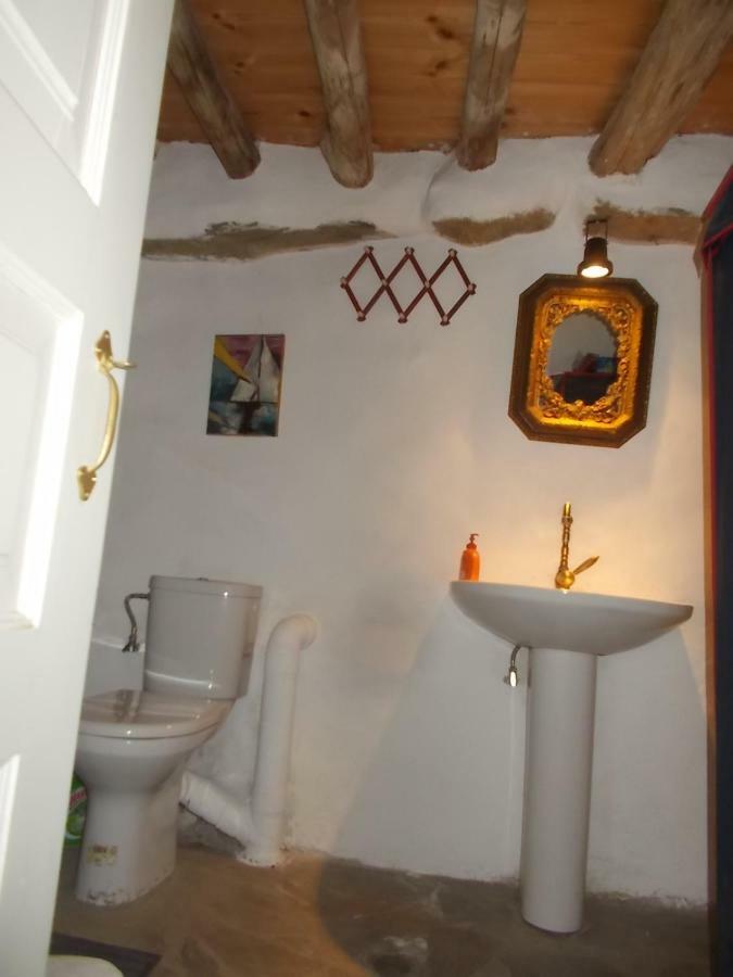 Cyclades Olive Museum'S Guest House Pitrofos Экстерьер фото